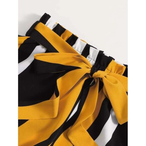 New SHEIN VCAY Scallop Trim Cami Top & Paperbag Waist Striped Shorts Set - Small - Picture 7 of 8